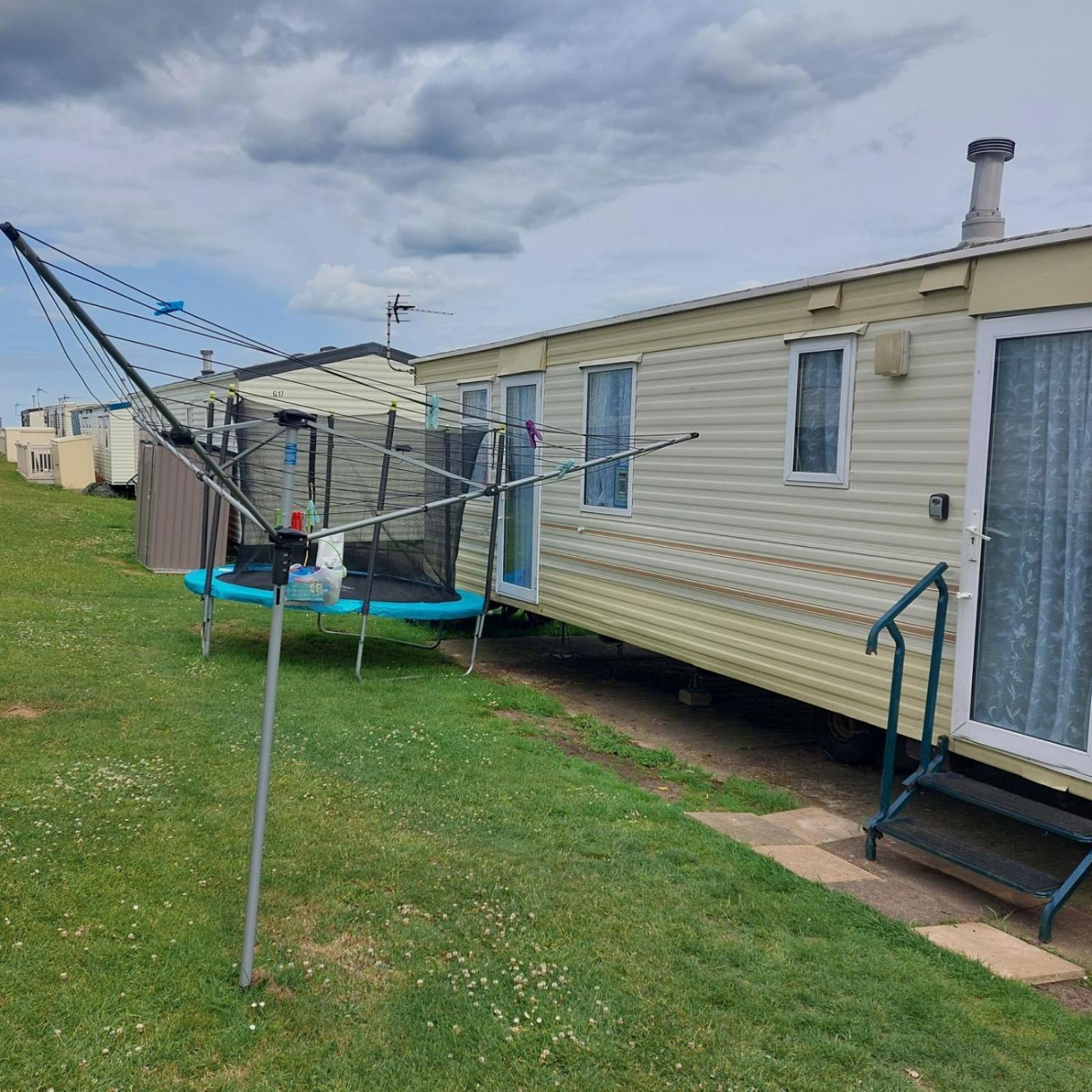 Warden Springs Caravan Park Ms16 Thornhill Road, Eastchurch,Me124Hf Sheerness Εξωτερικό φωτογραφία